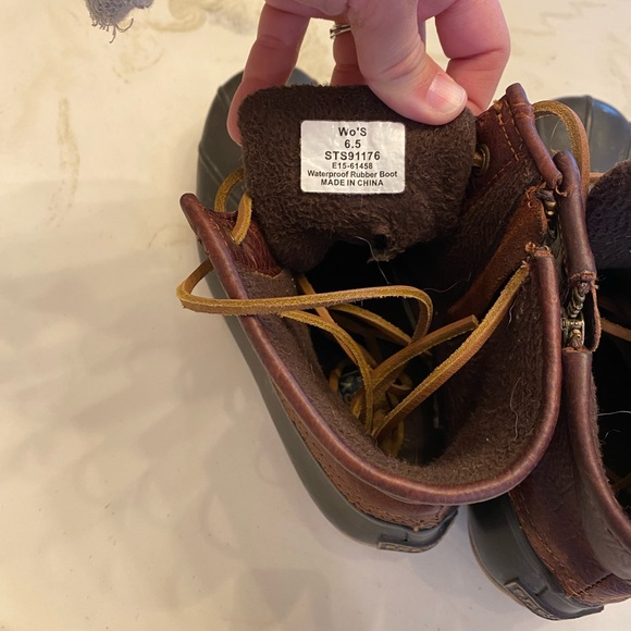 Sperry duck boots - Picture 2 of 3